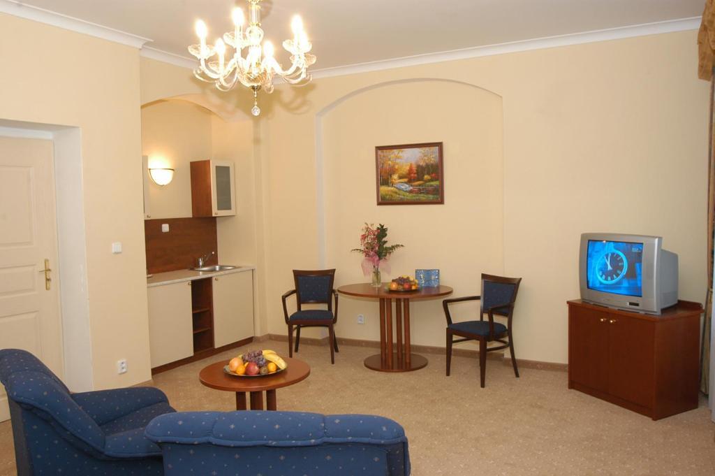Hotel Petr Karlovy Vary Bilik gambar