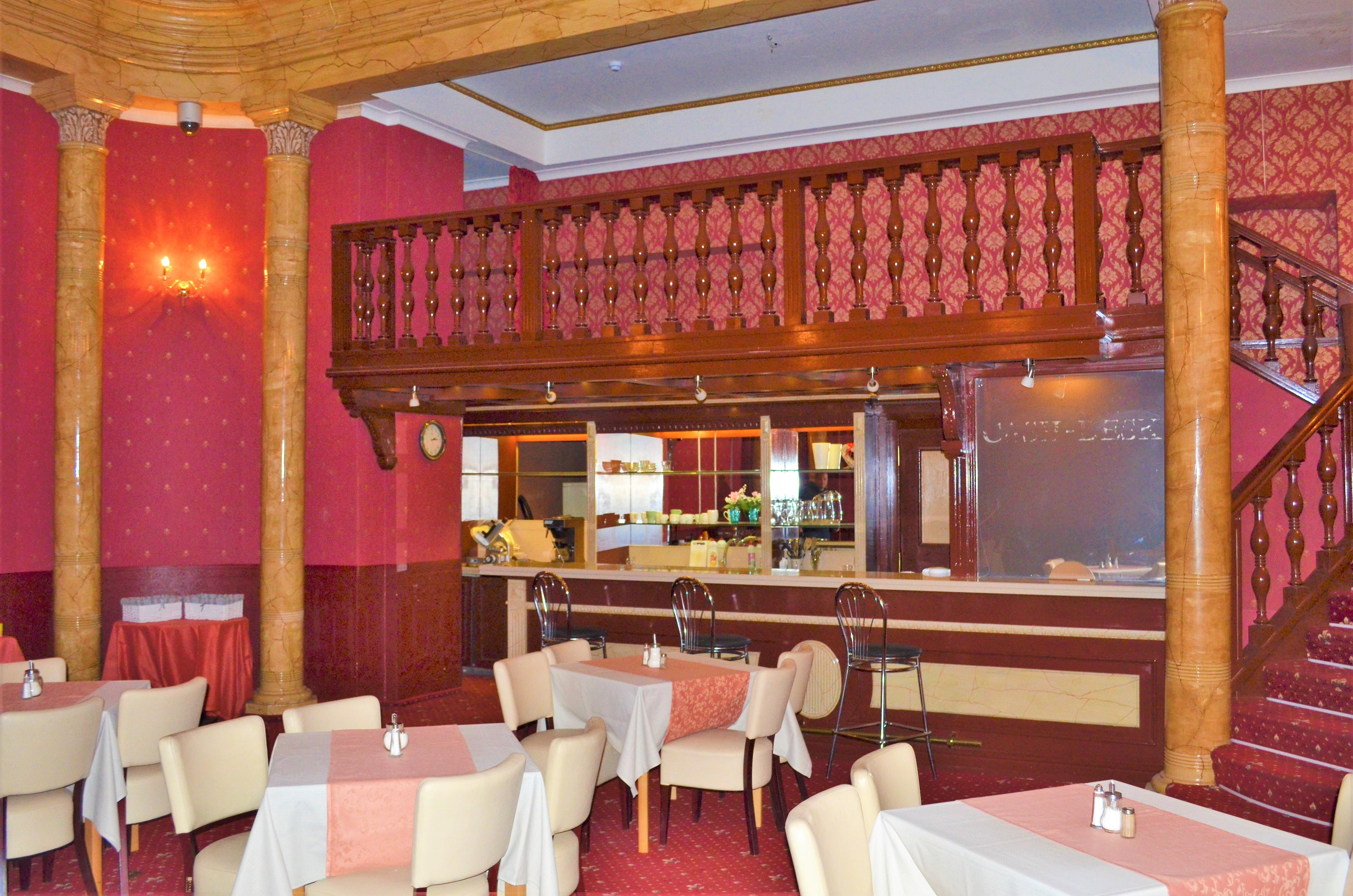 Hotel Petr Karlovy Vary Luaran gambar