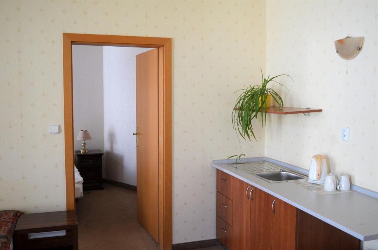 Hotel Petr Karlovy Vary Luaran gambar