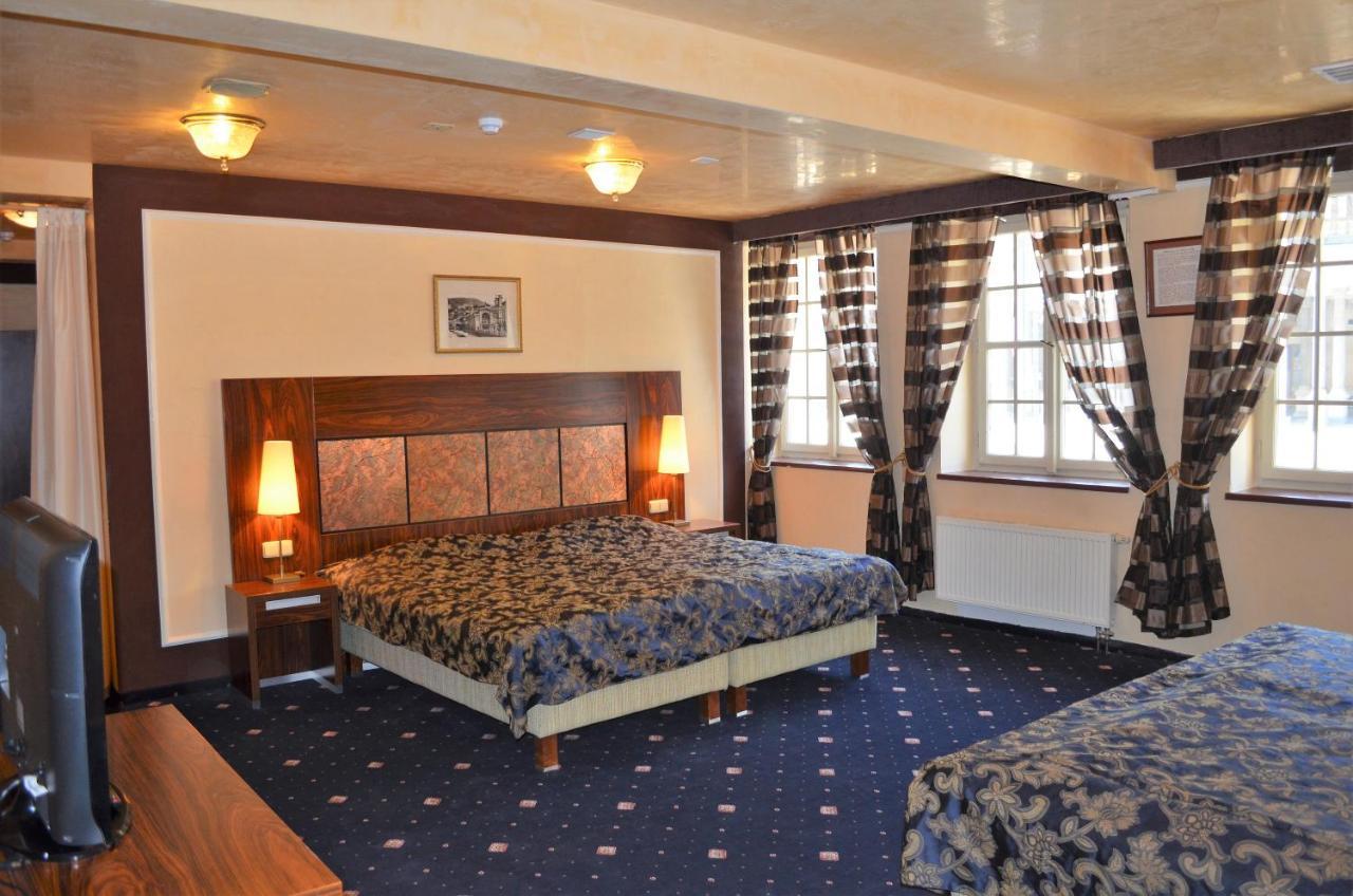 Hotel Petr Karlovy Vary Luaran gambar